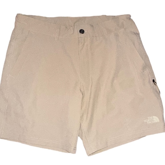 Men’s North Face Shorts - Picture 1 of 4